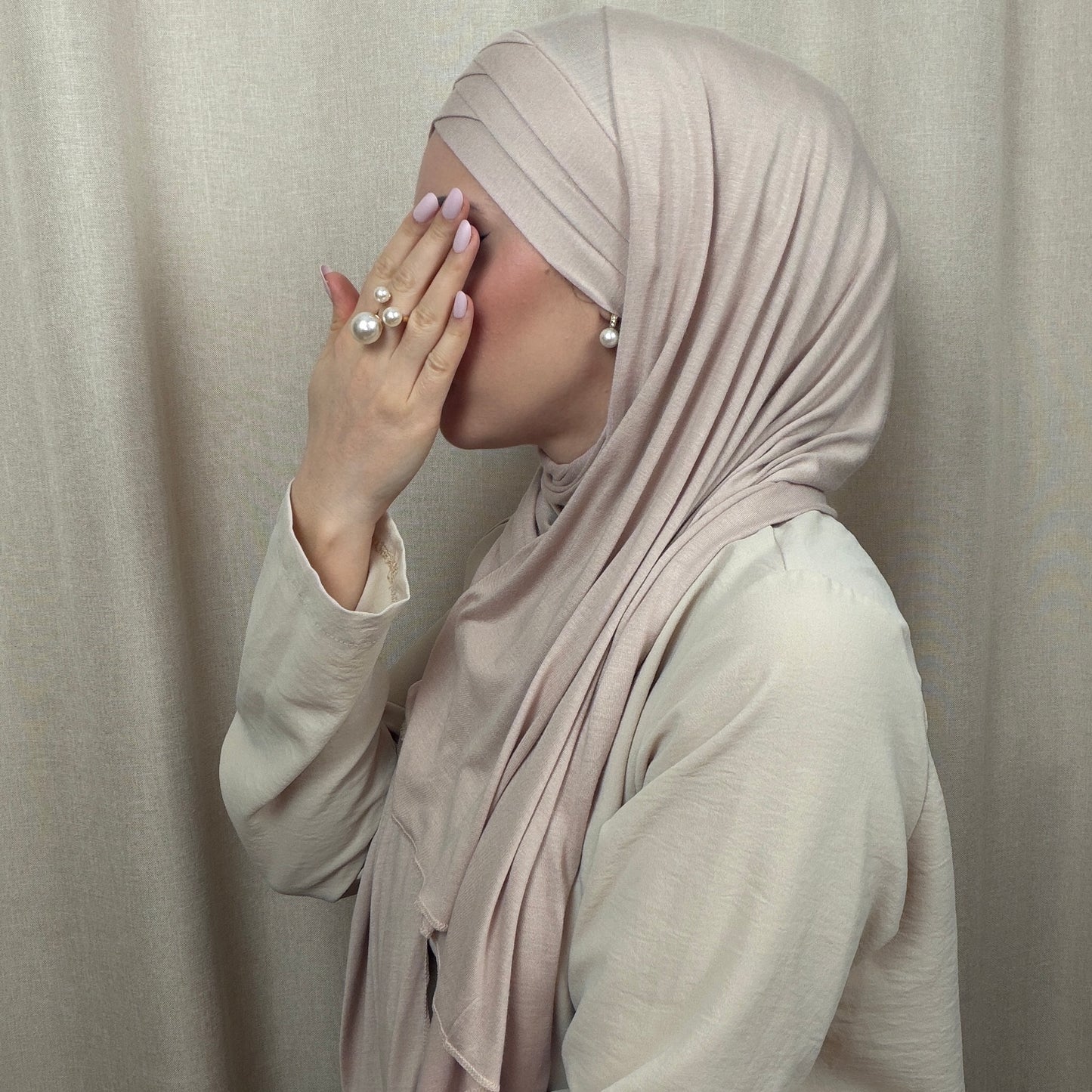 Praktischer X-Hijab