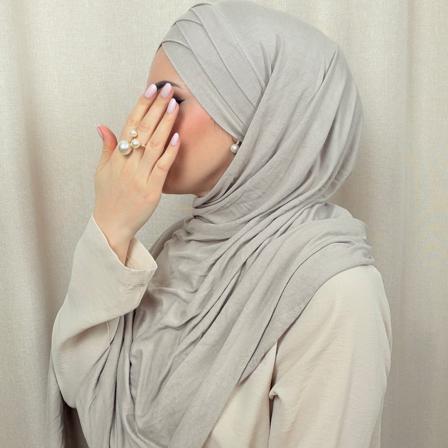 Praktischer X-Hijab