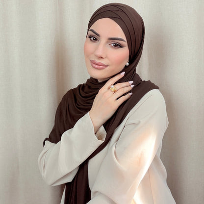 Praktischer X-Hijab