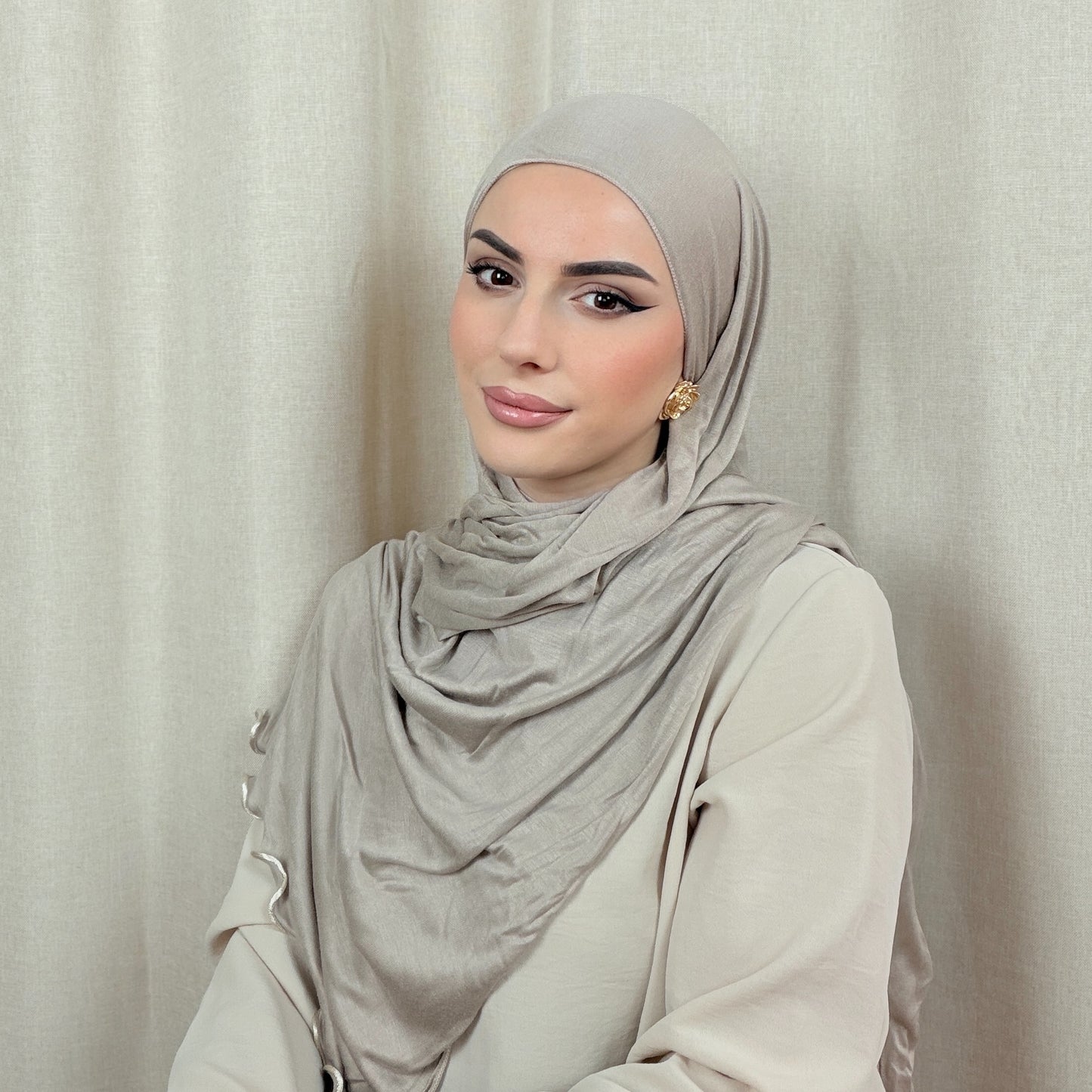 Jersey Hijab mit Wellen